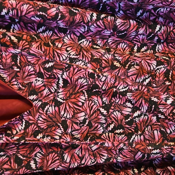 Michael Kors Purple and Black Cold Shoulder Blouse. In EUC - Picture 4 of 5